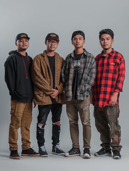 friend group man_cuan digital.id (55) .png